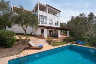 Chalet in S´Aranjassa. Villa de ensueño en saranjassa privacidad, licencia vacacional y