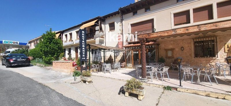 Foto 9ab22f0e-d4a9-4c47-9cfd-ef2ca5ad2621. Edifici a Sepúlveda