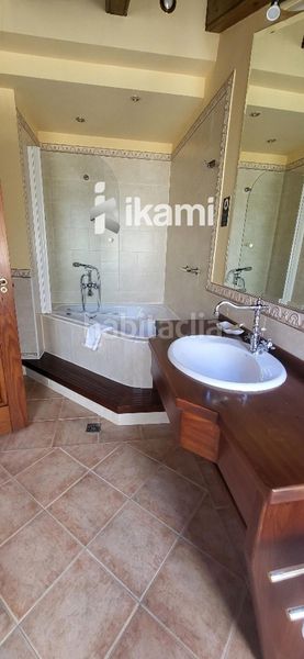 Foto d3ed4a89-d11e-49ee-a43f-f73b6a2d1640. Edifici a Sepúlveda