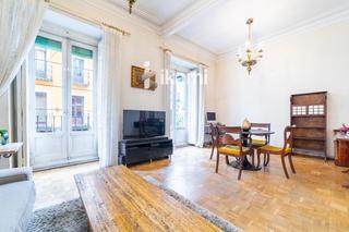 Pis  Martn de los heros. Piso en venta en el distrito de moncloa, en el barrio de argelle