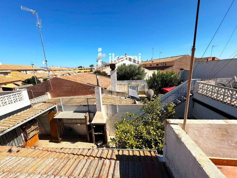 Foto 11ca9a2e-85e0-41fb-8ef0-da59c6592cc0. Casa te presentamos un espectacular inmueble que combina comodidad, espacio y una ubicación inmejorable. en San Javier