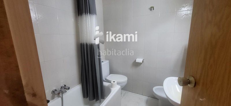 Foto d95d767e-50a6-4ea7-801c-c114acd57b94. Edificio in Peguerinos