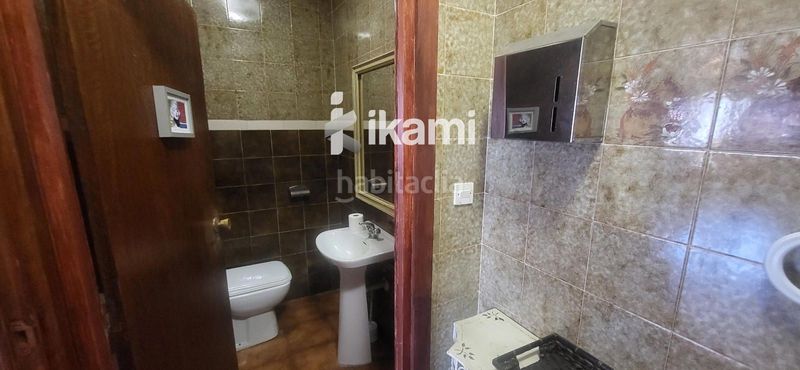 Foto f3077dd5-52bb-48ae-a9a2-0fd1bff77b65. Edificio in Peguerinos