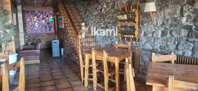 Foto 0edf77fc-fd3a-4017-a2f3-964d60a84040. Edificio hostal restaurante sierra mar en Peguerinos