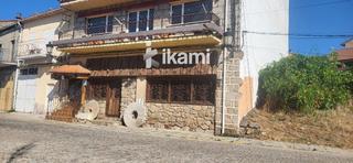 Edificio en Peguerinos. Hostal restaurante sierra mar  peguerinos
