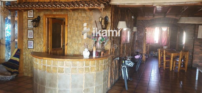 Foto 46c26e69-6094-4f72-b7c6-cc82f8472fe7. Edificio hostal restaurante sierra mar en Peguerinos