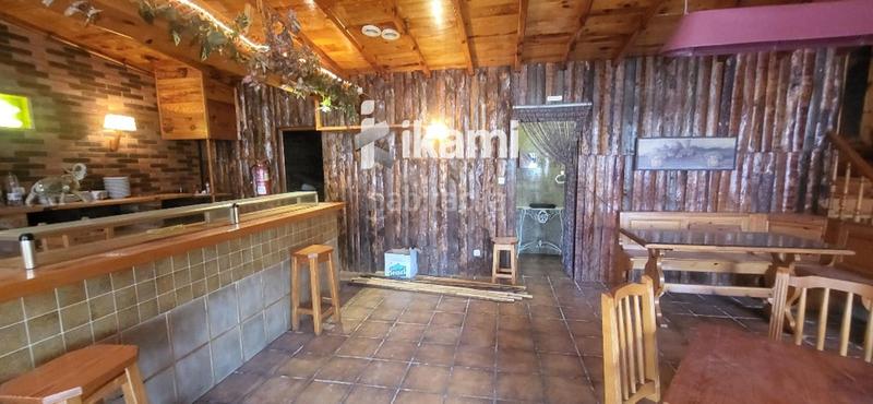 Foto a7bb8d92-f940-4610-959c-ad4ef09d808e. Edificio hostal restaurante sierra mar en Peguerinos