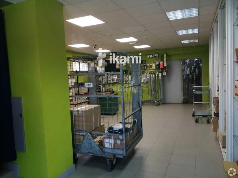 Foto 0a8c7137-f140-4129-8726-23478d3bf107. Nave industrial nave 2406 exposicion, oficinas y taller con almacen motos en mostoles en Móstoles