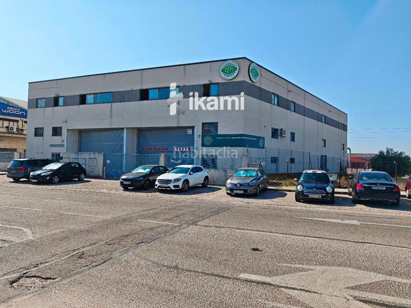 Foto 2cdcddad-3a42-43bd-bf4b-0a25cf74d238. Nave industrial nave 2406 exposicion, oficinas y taller con almacen motos en mostoles en Móstoles