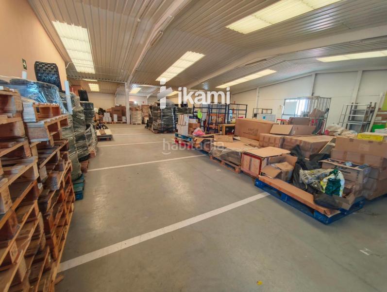 Foto 4033831e-00bc-4cbd-90cb-ce1f5b070682. Nave industrial nave 2406 exposicion, oficinas y taller con almacen motos en mostoles en Móstoles