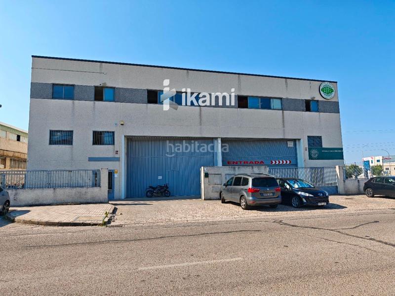 Foto 85f92995-5574-45d9-a7b9-cff79ab65eb5. Nave industrial nave 2406 exposicion, oficinas y taller con almacen motos en mostoles en Móstoles