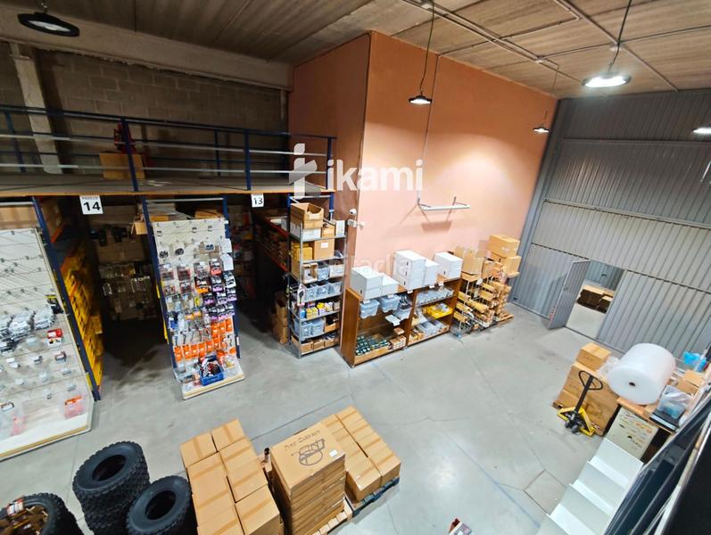 Foto b0de4d98-f9ca-4506-8e7d-8a448ace6fe3. Nave industrial nave 2406 exposicion, oficinas y taller con almacen motos en mostoles en Móstoles