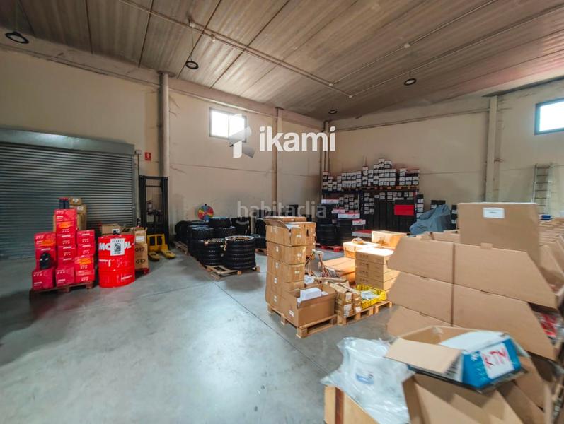 Foto d3c6f490-7dde-4bcd-b45f-7f64e15c97fb. Nave industrial nave 2406 exposicion, oficinas y taller con almacen motos en mostoles en Móstoles