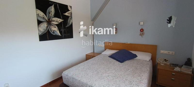 Foto 17f0ffaa-1c75-4eb4-95d2-e19d77b4915b. Casa adossada amb calefacció aparcament a Coloma Nucia (la)