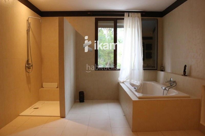 Foto 528ebd70-f2a5-4038-a780-297770b2a7d6. Xalet amb calefacció aparcament piscina a Las Rotas / Les Rotes Dénia