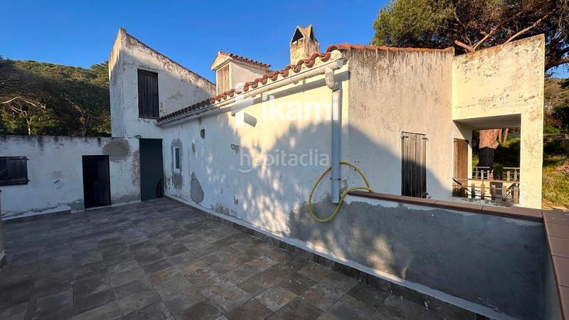 Foto 38405e7e-94fb-4458-bc50-ac8f027ee69e. Chalet  en les planes, . en Centre Blanes