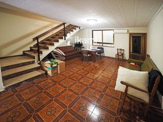 Casa adossada a Piles. Casas de pueblo en piles