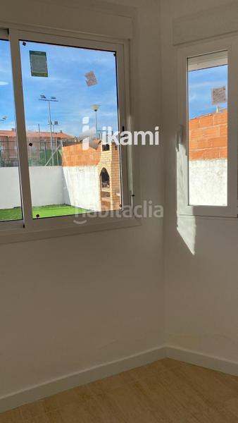 Foto 3931cf7d-bbd0-4eb5-9107-5111ebe17a12. Casa a schiera in Chozas de Canales