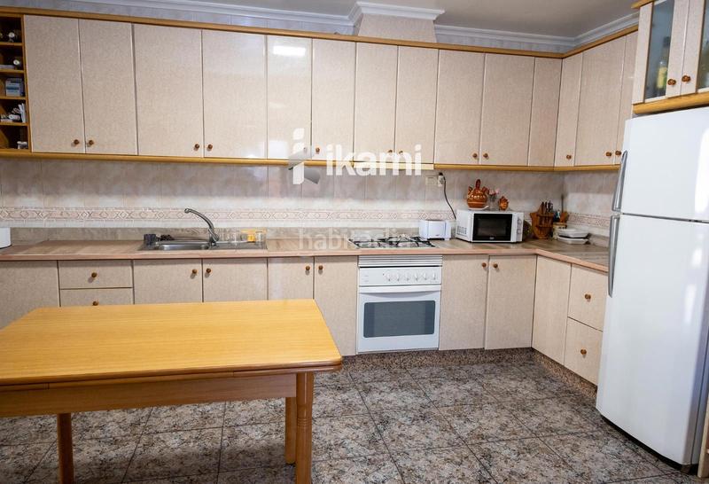 Foto 544b7b5a-2d90-4b75-a6bb-b12c4fecbc48. Semi detached house with heating parking in Roldán Torre - Pacheco