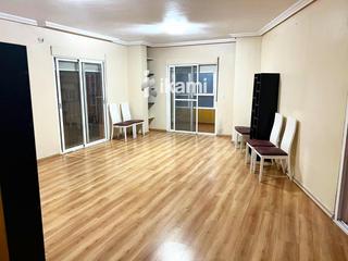 Piso  Pio baroja. Elegante y amplio piso familiar en el centro de san pedro del pi