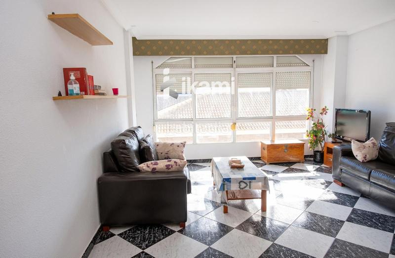Foto a80b3fb8-82c8-4947-9025-22055b2ed775. Flat with parking in Roldán Torre - Pacheco