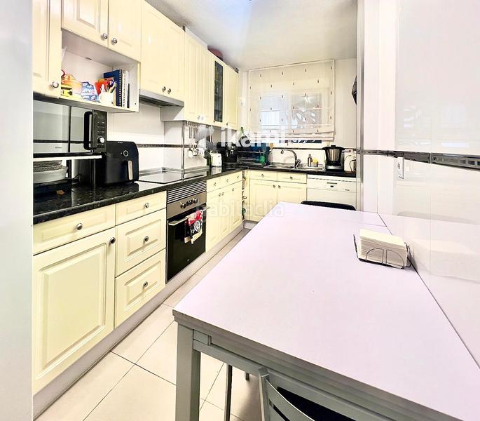 Foto 4788a6f9-1ac8-45e3-b0ea-c7735f58e2a9. Etagenwohnung mit heizung in Canillas Madrid