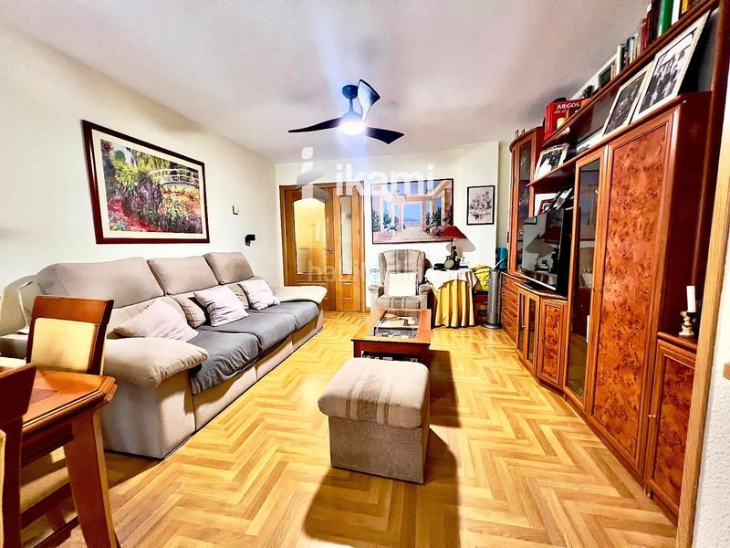 Foto 9a9d2df9-1495-45ce-9e48-9eef60d6ddc3. Etagenwohnung mit heizung in Canillas Madrid