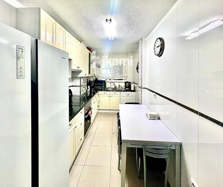 Foto b7fd9e37-edb8-4f38-9d56-6ba9e284e29f. Etagenwohnung mit heizung in Canillas Madrid