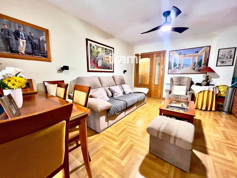 Foto fbbdae25-1ce7-4b96-9496-616242509905. Etagenwohnung mit heizung in Canillas Madrid