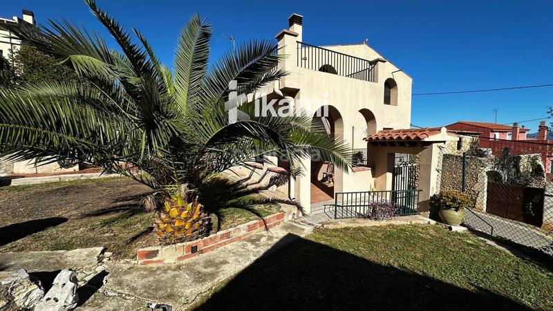 Foto 761f8107-d56c-4cca-b527-ff03dac68c04. Location maison avec chauffage parking dans Llers