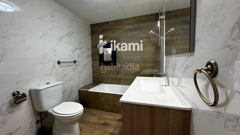 Foto e13d36fa-acc4-485b-b355-3d41f78c39f4. Location maison avec chauffage parking dans Llers