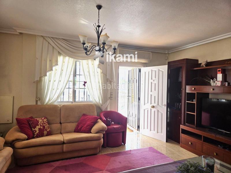 Foto 7605b133-7ba8-481f-85da-a67cb9ce1e67. Xalet amb piscina a Villamartín-Las Filipinas Orihuela