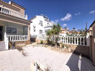 Chalet  Aneto. Chalet independiente en venta en villamartin  las filipinas