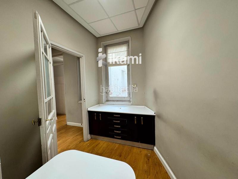 Foto 6cb62740-49a2-4e74-bc6f-07e7ae1bdc43. Location bureau avec chauffage dans Recoletos Madrid