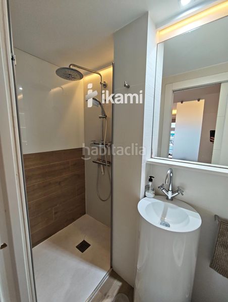 Foto 22b57f7d-1cc5-4260-bbc7-ed0ed9fd347d. Pis amb calefacció a Playa Levante Benidorm