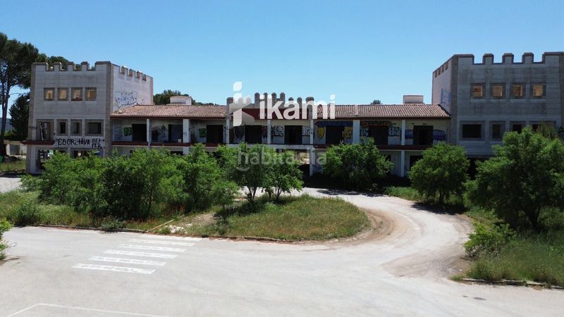 Foto 3f2568d8-d733-4dd0-a675-3ecd684199e4. Edifici a Requena
