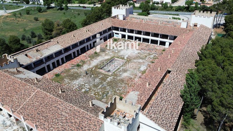 Foto a2832679-618d-448b-b7dd-e31521d64832. Edifici a Requena