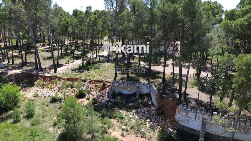 Foto b0da56b8-1b5b-4b28-9d54-da3d8059b6fa. Edifici a Requena