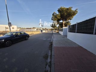 Wohngrundstück  Escultor jose capuz. Suelo sin edificar clase urbano de 570 mts en vergel de san migu
