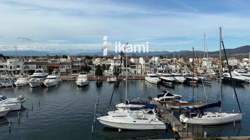 Foto bc1b3bea-cbfb-4f2d-852c-ed455506a775. Rent penthouse with heating in Salins - Cavall de Mar Empuriabrava