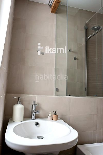 Foto f9404990-0b14-42cd-b27f-66ba712cc56b. Casa a Llofriu