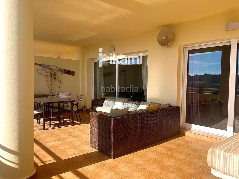 Foto f9cdd922-bee3-430d-9ff2-d8119bbff4d7. Pis amb piscina a Altea hills Altea
