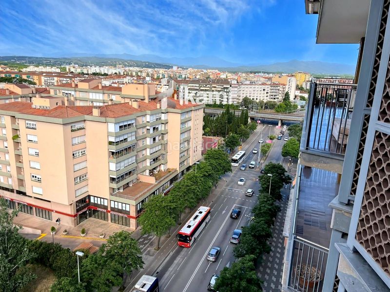 Foto 78c92668-86ae-435d-be07-8bb35fc859da. Àtic amb calefacció a Eixample Nord Girona
