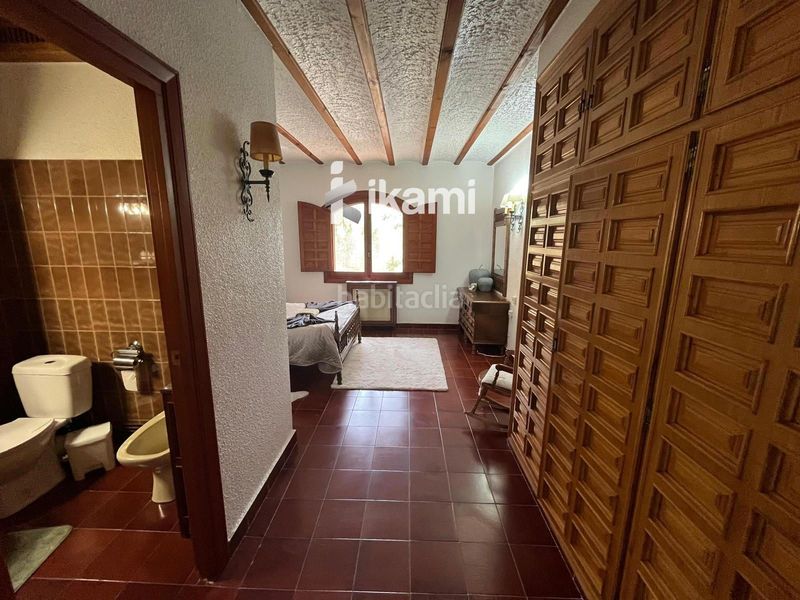Foto effab02c-fc4d-4990-b3e4-52f743a9e8c1. Xalet amb calefacció piscina a Centro Elda