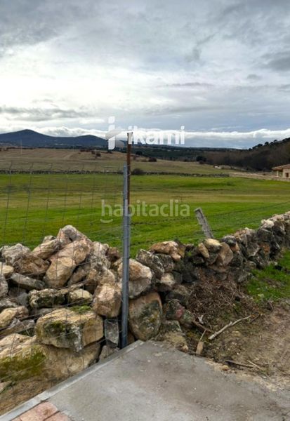 Foto f76eb197-3ec6-4507-8182-5abfb780bd38. Finca rústica a Valdeprados