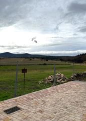 Fondo rustico in Valdeprados. Parcela urbana en venta en valdeprados, segovia