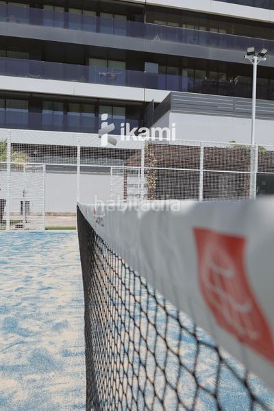 Foto 82c5fe04-a0f0-418a-bc97-fc38001846fc. Dúplex amb calefacció aparcament piscina a Centre Sant Just Desvern