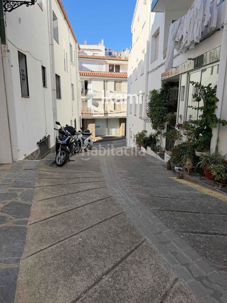Foto 410a8182-bd31-4313-baa6-eb045a1eeeaf. Dúplex amb aparcament a Cadaqués