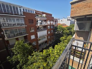 Lloguer Pis  Alburquerque. Piso reformado de 66m2 en el barrio de chamberi