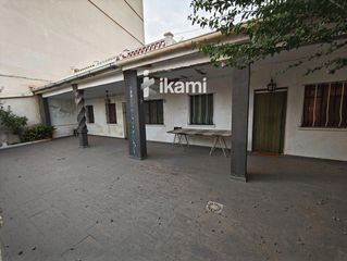 House  Blasco ibañez. 2 casas colindantes total 291 mts. parcela de 948 mts urbano